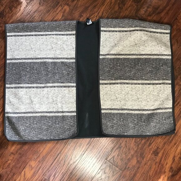 Ike Behar reversible fleece wrap in shades of gray.  One size fits most - Picture 7 of 9